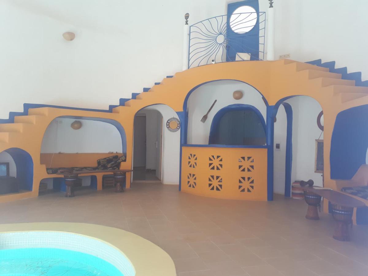 La Maison Blanche Deni Biram Ndao Esterno foto